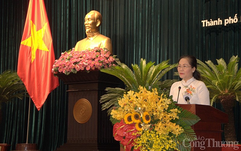 Kỳ họp thứ 10 của HĐND TP. Hồ Chí Minh khóa X bàn nhiều quyết sách quan trọng