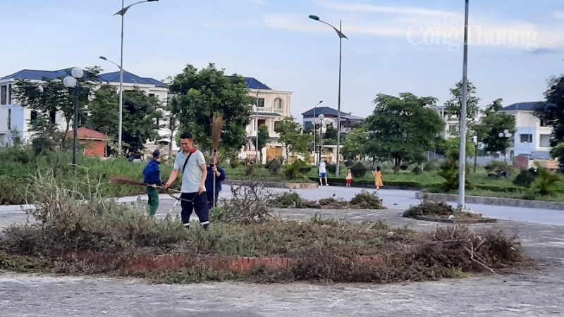 Bí thư Thành ủy TP. Thanh Hóa chỉ đạo cắt cỏ, sửa chữa Công viên Quảng Xá