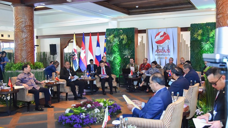 Các Bộ trưởng Ngoại giao ASEAN tham dự phiên họp hẹp AMM-56 - Ảnh: BNG