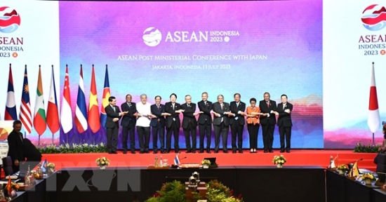 AMM-56: Bộ trưởng Bùi Thanh Sơn dự các cuộc họp giữa ASEAN và đối tác