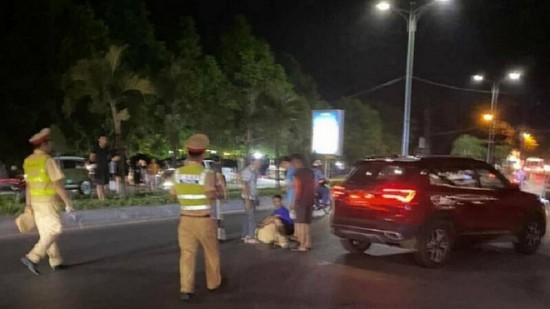Thanh Hóa: Truy tìm đối tượng đi xe máy tông Cảnh sát giao thông đang làm nhiệm vụ rồi bỏ chạy