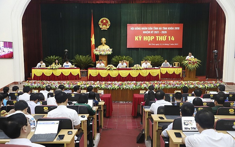 Hà Tĩnh: Hơn 3 năm, 175 công chức, viên chức nghỉ việc