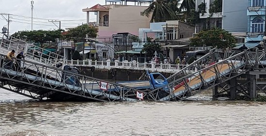 Trà Vinh: Cầu tạm Long Bình 1 tổng mức đầu tư 63 tỷ đồng sập làm đôi khi thử tải