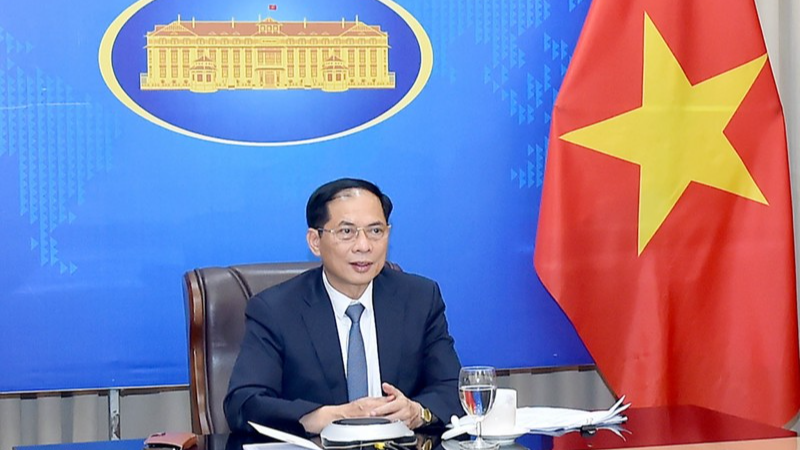 Bộ trưởng Ngoại giao Bùi Thanh Sơn dẫn đầu đoàn Việt Nam tham dự Hội nghị