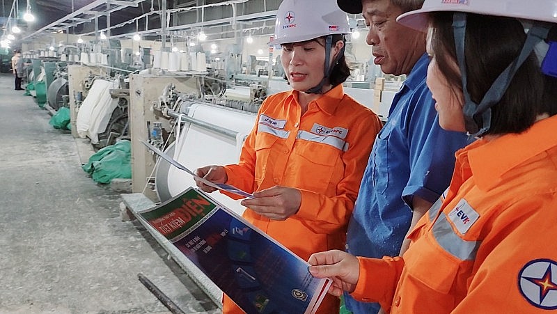 Điện thương phẩm 6 tháng của EVNNPC tăng 2,38%