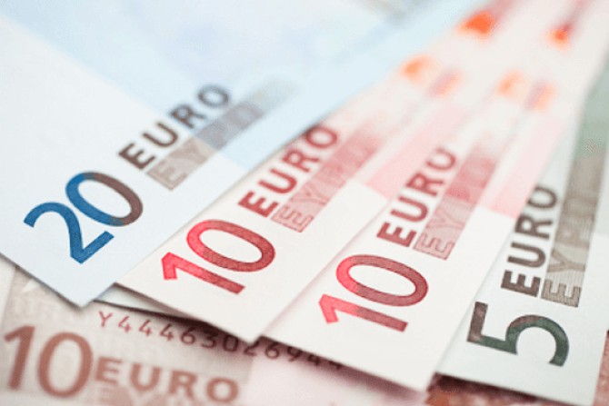 Tỷ giá Euro hôm nay 10/5/2024: Đồng Euro bật tăng mạnh mẽ, nơi cao nhất 28.332 VND/EUR