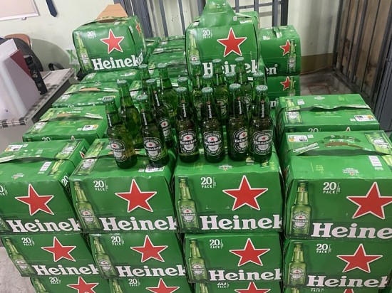 Phú Yên: Tạm giữ 2.400 chai bia hiệu Heineken không có hóa đơn, chứng từ hợp pháp