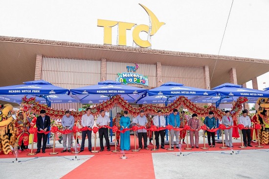 TTC Mekong Aqua Park - công viên nước đầu tiên tại thành phố Bến Tre chính thức khai trương