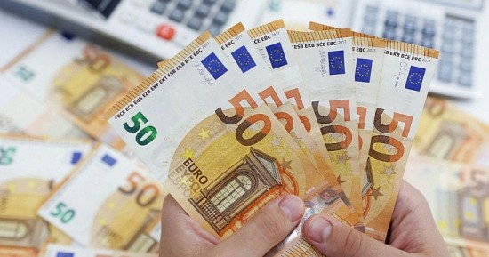 Tỷ giá Euro hôm nay 1/8/2023: Trong nước tăng hơn 100 VND/EURO