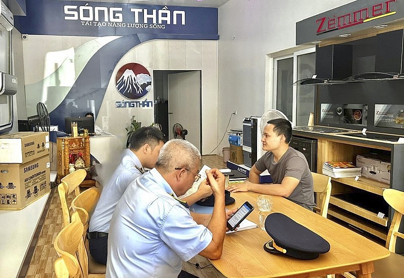 Quản lý thị trường Hà Tĩnh: Xử phạt công ty Sóng Thần vì không thông báo website thương mại điện tử