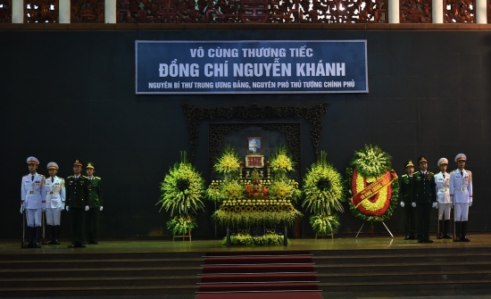 Tổ chức trọng thể lễ tang đồng chí Nguyễn Khánh theo nghi thức cấp nhà nước