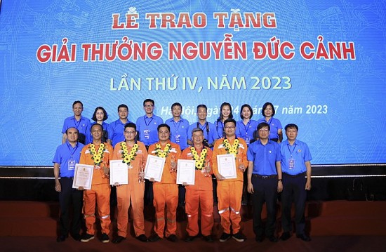Chân dung 5 cá nhân tiêu biểu của EVN vừa được trao tặng Giải thưởng Nguyễn Đức Cảnh lần IV năm 2023