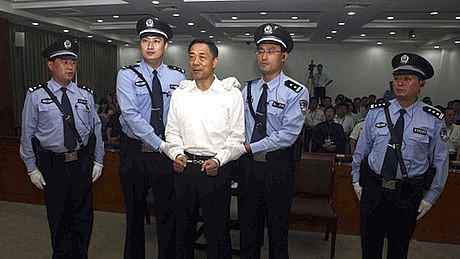 Cựu Bí thư Thành ủy Trùng Khánh Bạc Hy Lai trong phiên tòa xét xử