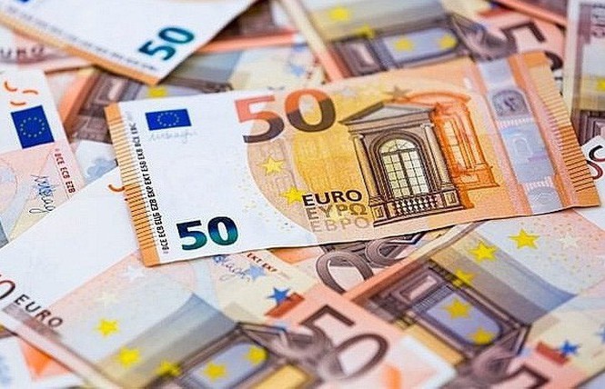 Tỷ giá Euro hôm nay 30/4/2024: Tỷ giá tính chéo đồng Euro tăng 205,93 VND/EUR
