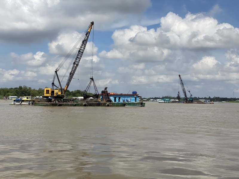 An Giang: Thu hồi giấy phép khai thác cát trên sông Tiền của Công ty Hải Toàn