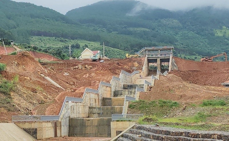 Lâm Đồng: Cận cảnh sụt lún đất nghiêm trọng tại dự án hồ chứa nước Đông Thanh