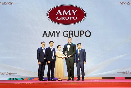 Amy Grupo nhận Giải thưởng Hòa nhập & Công bằng Đa dạng