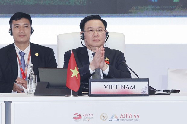 Chủ tịch Quốc hội phát biểu tại Phiên toàn thể thứ nhất AIPA-44