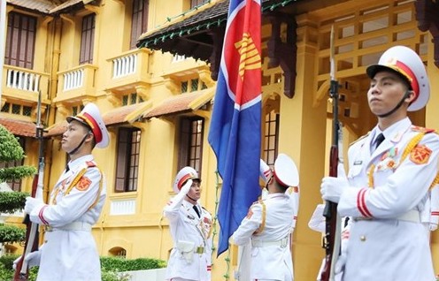 Trang trọng Lễ Thượng cờ nhân kỷ niệm 56 năm Ngày thành lập ASEAN