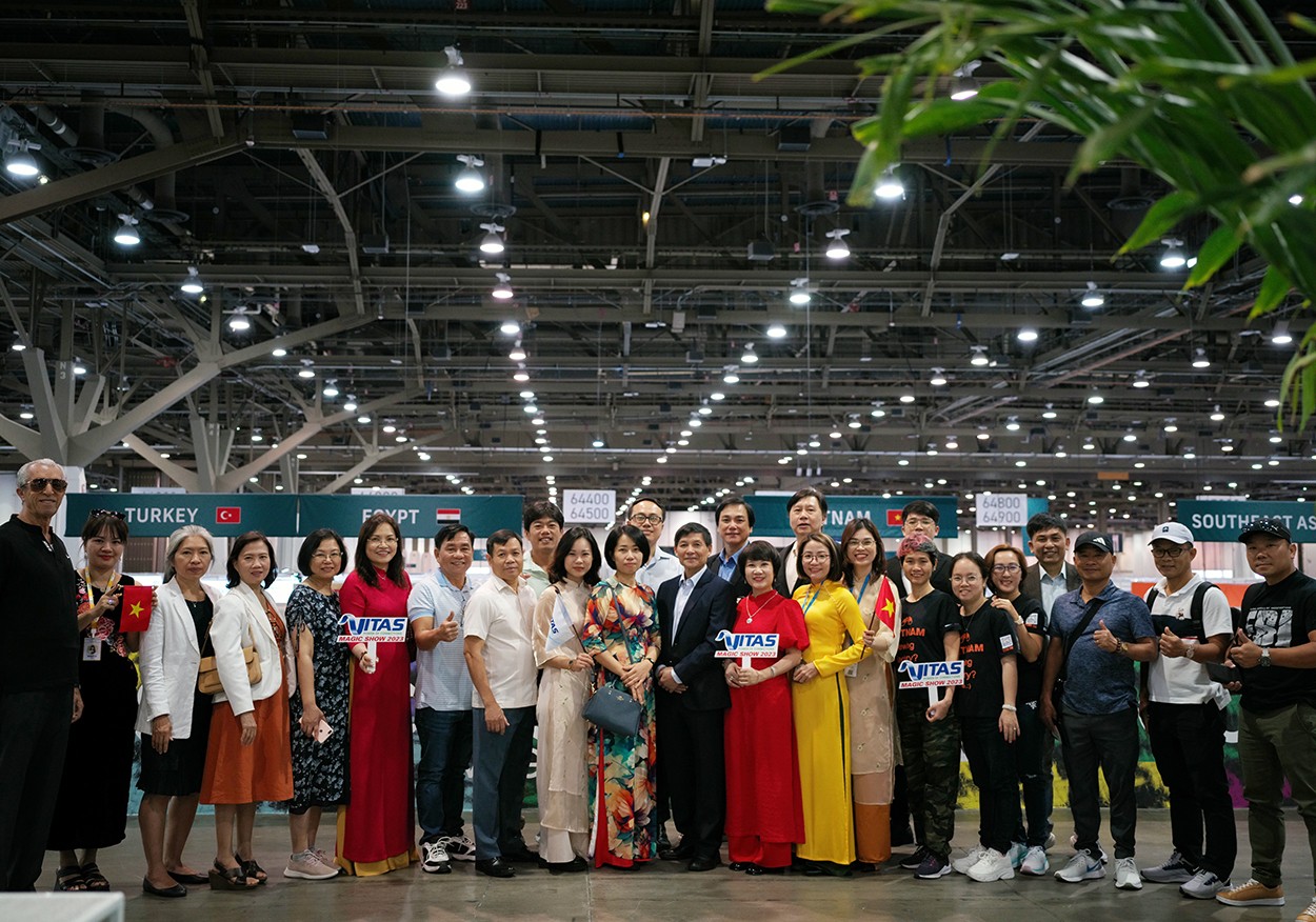 Doanh nghiệp Việt Nam xúc tiến thương mại tại Hội chợ Sourcing at Magic lần thứ 16 tại Hoa Kỳ
