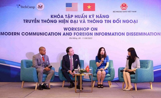 Hoa Kỳ hỗ trợ Việt Nam đào tạo cán bộ truyền thông và thông tin đối ngoại