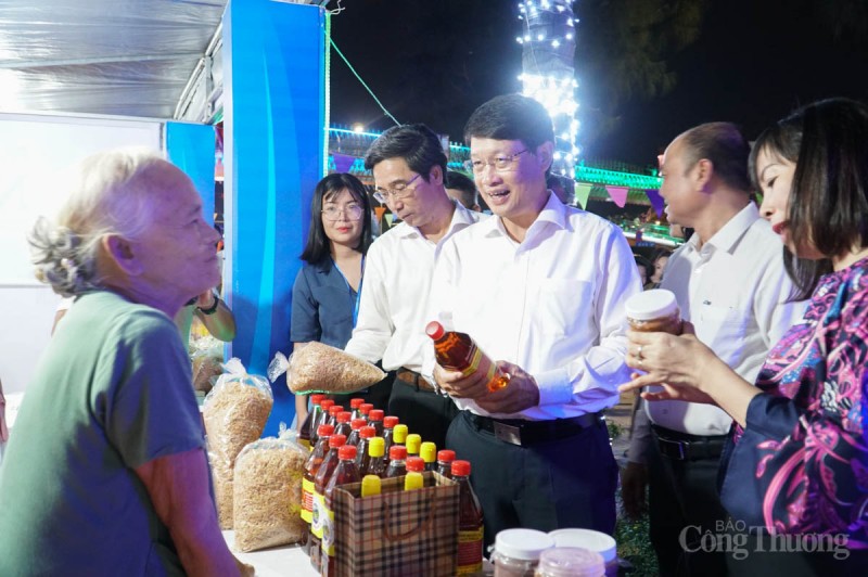 Đà Nẵng: Quảng bá sản phẩm nước mắm Nam Ô, sản phẩm OCOP đến du khách