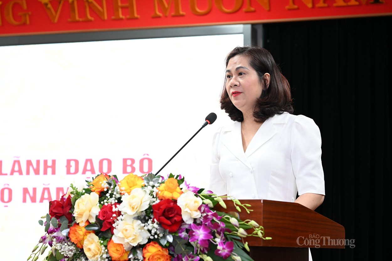 Bộ trưởng Nguyễn Hồng Diên: Nêu cao tinh thần đoàn kết trong các đơn vị thuộc Bộ Công Thương