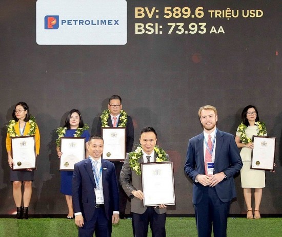 Tập đoàn Xăng dầu Việt Nam được vinh danh Top 100 thương hiệu giá trị nhất Việt Nam năm 2023