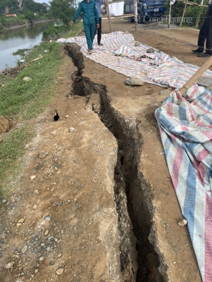 Thanh Hóa: Đê tả sông Càn sạt lở ảnh hưởng tới hàng nghìn hộ dân