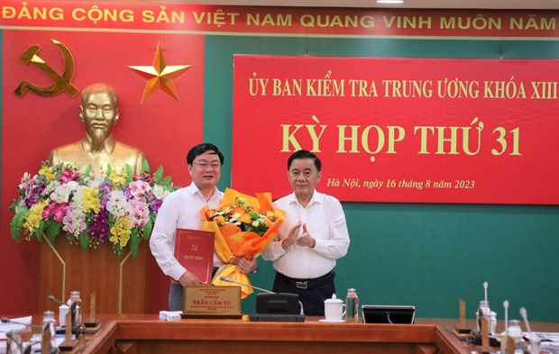 Bo Chinh tri chuan y Pho Chu nhiem Uy ban Kiem tra TW Nguyen Van Quyet hinh anh 1