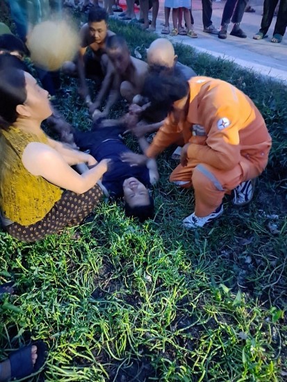Quảng Bình: Thợ điện dũng cảm cứu người bị đuối nước trên sông Gianh