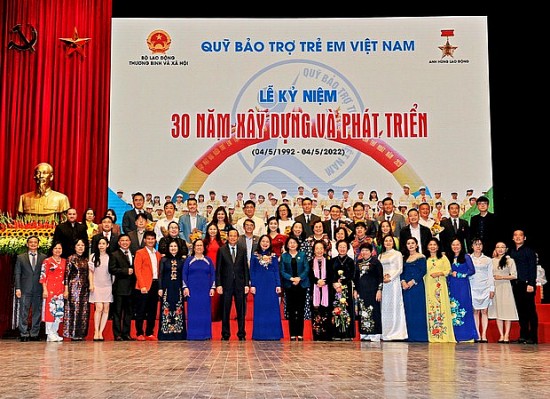 Nhiều dự án ý nghĩa bảo vệ trẻ em Việt Nam