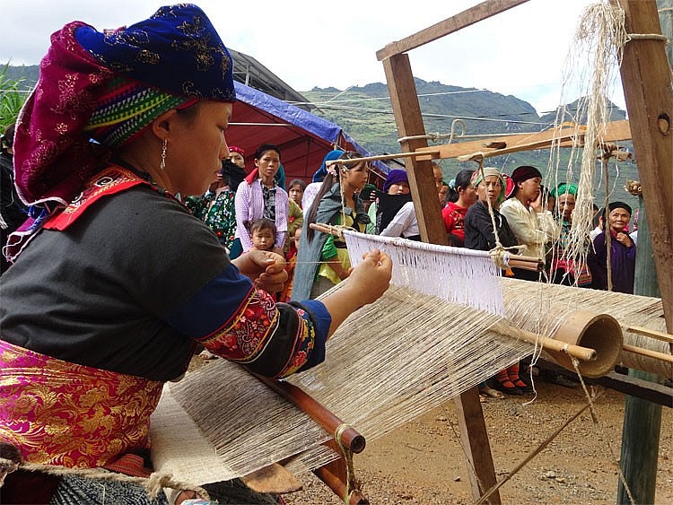 Hà Giang: Gắn phát triển du lịch với phát triển các sản phẩm OCOP và làng nghề truyền thống