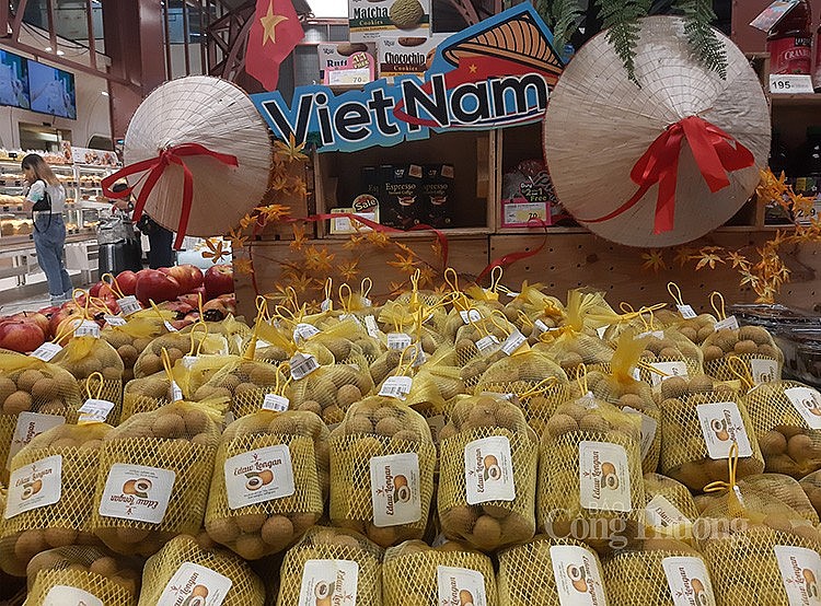 Trái nhãn của Việt Nam được Central Retail quảng bá rộng rãi tới người tiêu dùng Thái Lan