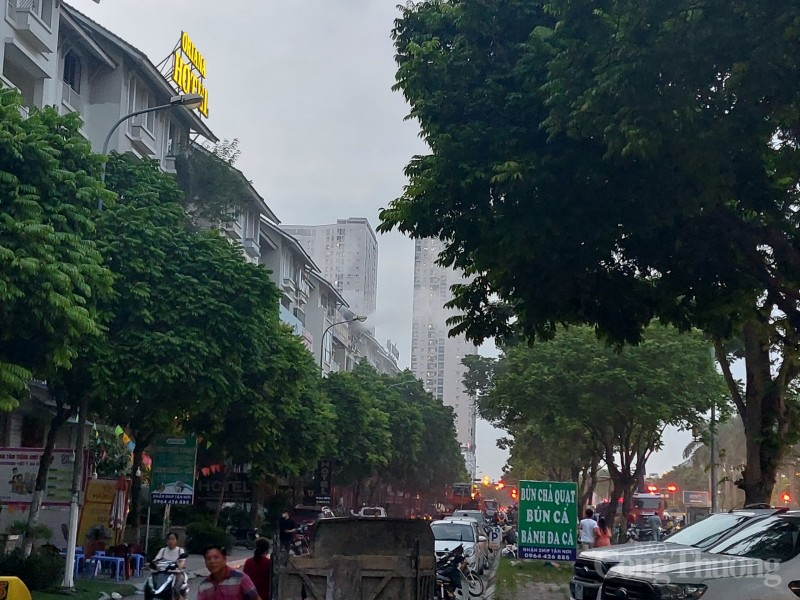 Cập nhật mới nhất về đám cháy lớn tại tòa nhà gần Thiên đường Bảo Sơn