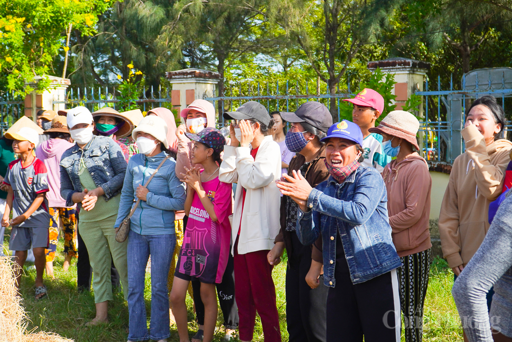 Khánh Hòa: Nhà nông trổ tài đua xe bò