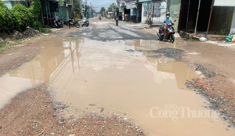 Đồng Nai: Người dân bất an vì tuyến đường đầy ổ voi, sình lầy, xuống cấp nghiêm trọng