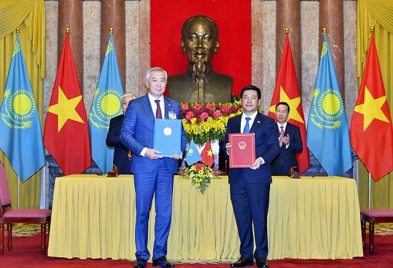 Việt Nam và Kazakhstan ký Kế hoạch hành động chung giai đoạn 2023 - 2025