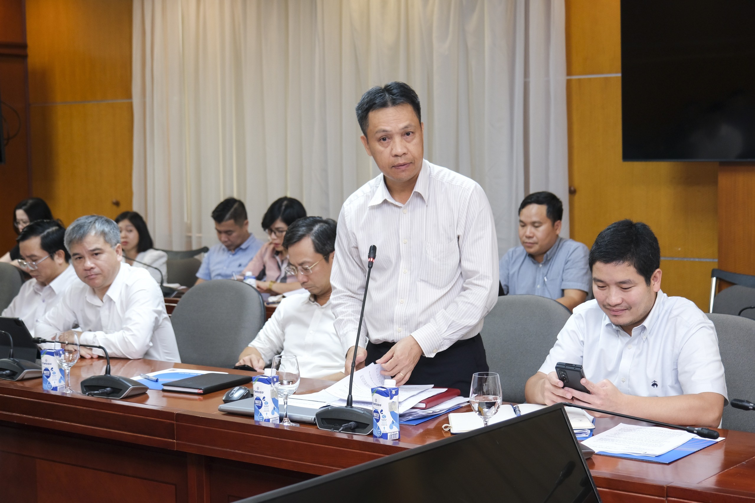 Bộ trưởng Nguyễn Hồng Diên họp với các tập đoàn, tổng công ty về cung ứng năng lượng cho nền kinh tế