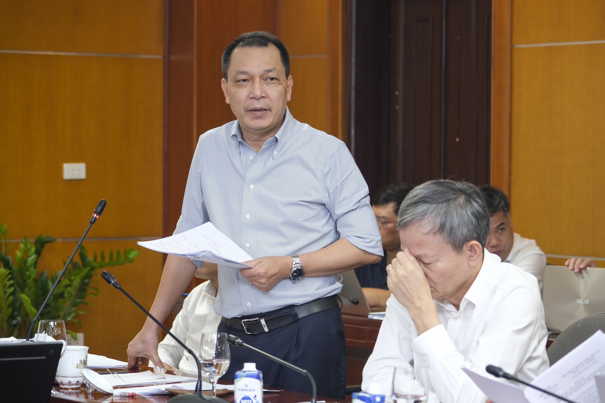 Bộ trưởng Nguyễn Hồng Diên họp với các tập đoàn, tổng công ty về cung ứng năng lượng cho nền kinh tế