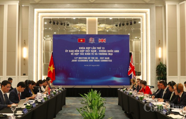 Ủy ban hỗn hợp về Hợp tác kinh tế và thương mại Việt Nam – Vương quốc Anh họp khoá 13