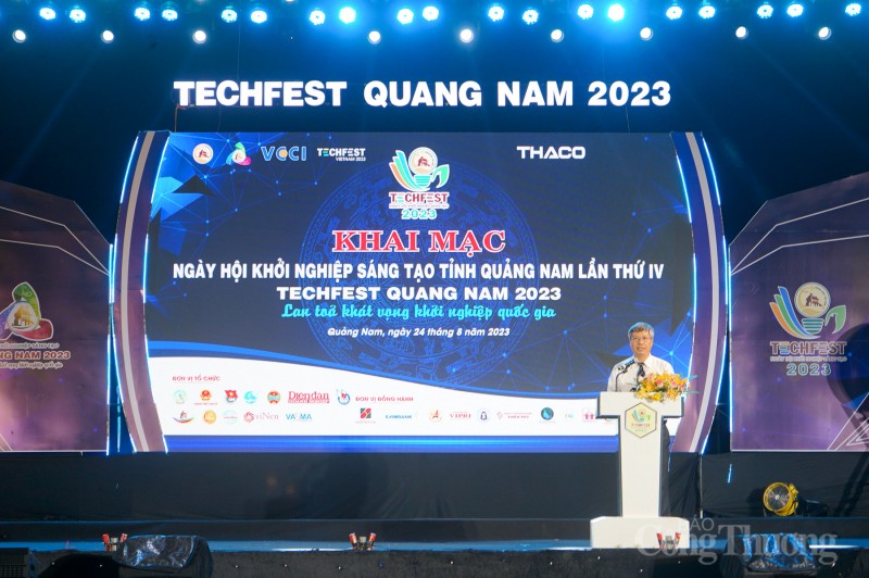 Hàng nghìn người dân đến tham quan, mua sắm tại TechFest Quang Nam 2023