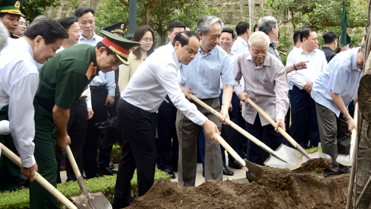 Tổng Bí thư Nguyễn Phú Trọng thăm Cửa khẩu Quốc tế Hữu Nghị - Ảnh 4.