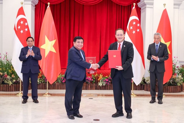 Thủ tướng Singapore Lý Hiển Long thăm chính thức Việt Nam: Thúc đẩy quan hệ Đối tác Chiến lược - Ảnh 4.