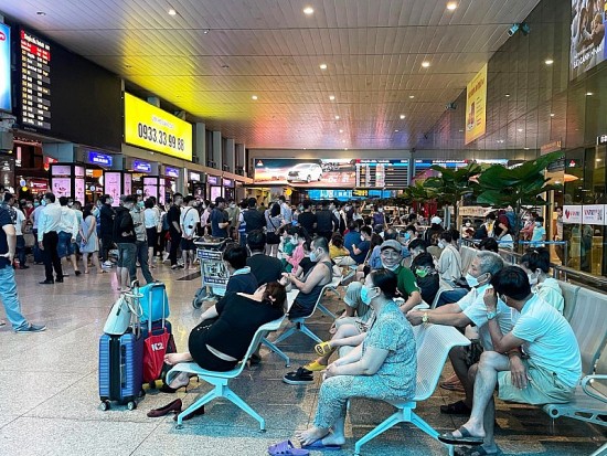 Nghỉ lễ 2/9, dự kiến ngày cao điểm sân bay Tân Sơn Nhất đón 130.000 hành khách