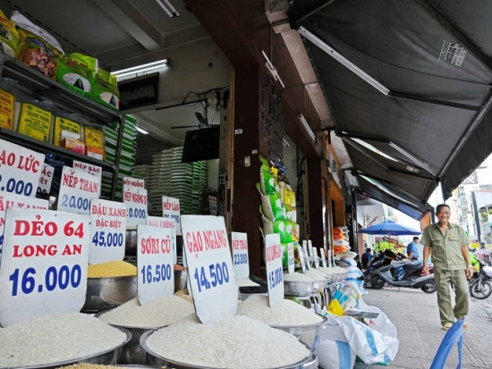 Giá gạo lên cơn sốt, VFA kiến nghị Thủ tướng quy định giá sàn xuất khẩu