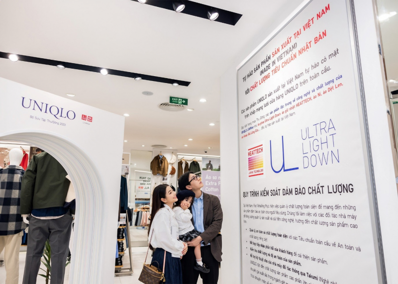UNIQLO giới thiệu bộ sưu tập LifeWear Thu/Đông 2023 với không gian trưng bày độc đáo
