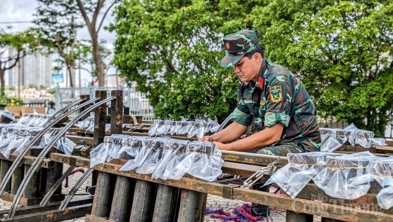 TP. Hồ Chí Minh: Trận địa bắn pháo hoa mừng Quốc khánh 2/9 chờ giờ khai hỏa