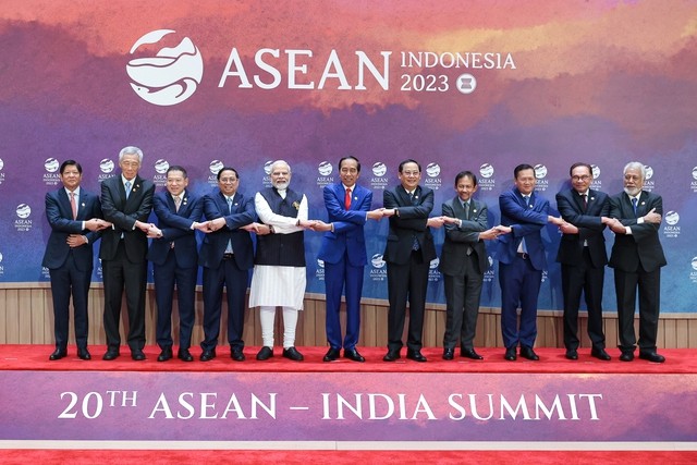 Thủ tướng Phạm Minh Chính và Trưởng đoàn các nước tham dự Hội nghị Cấp cao ASEAN-Ấn Độ lần thứ 20