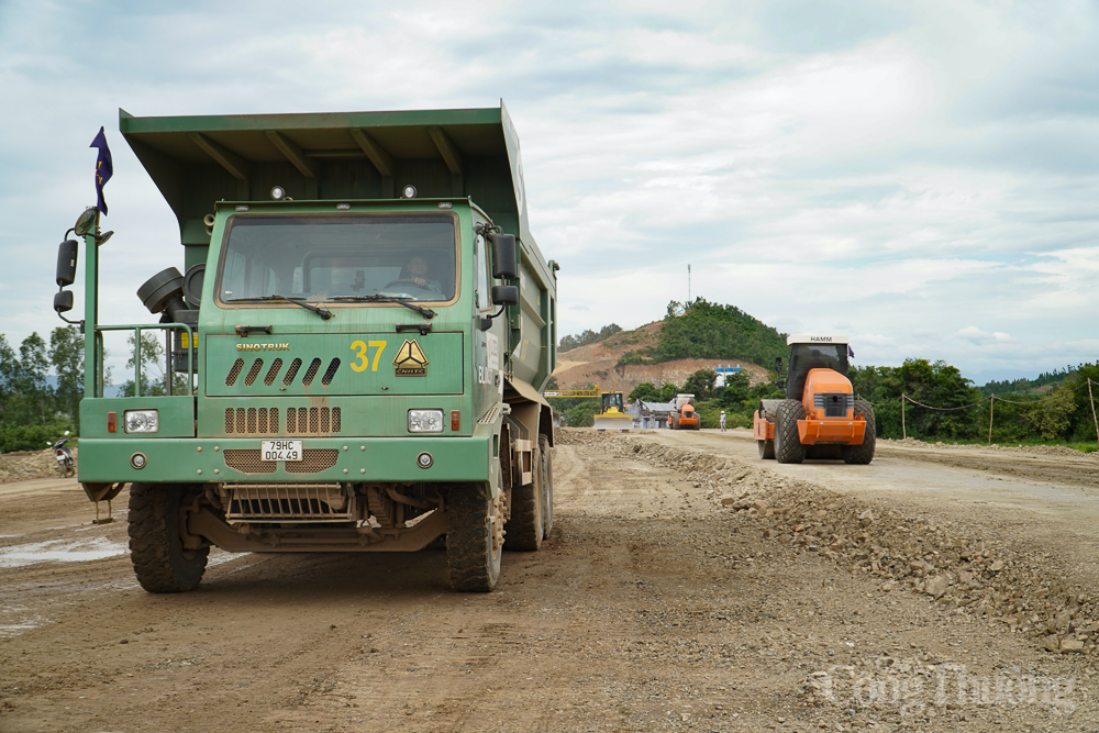 Tập trung gỡ vướng cho cao tốc Vân Phong - Nha Trang